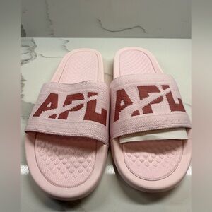 NWOB 🩷APL Pink Big Logo TechLoom Slide